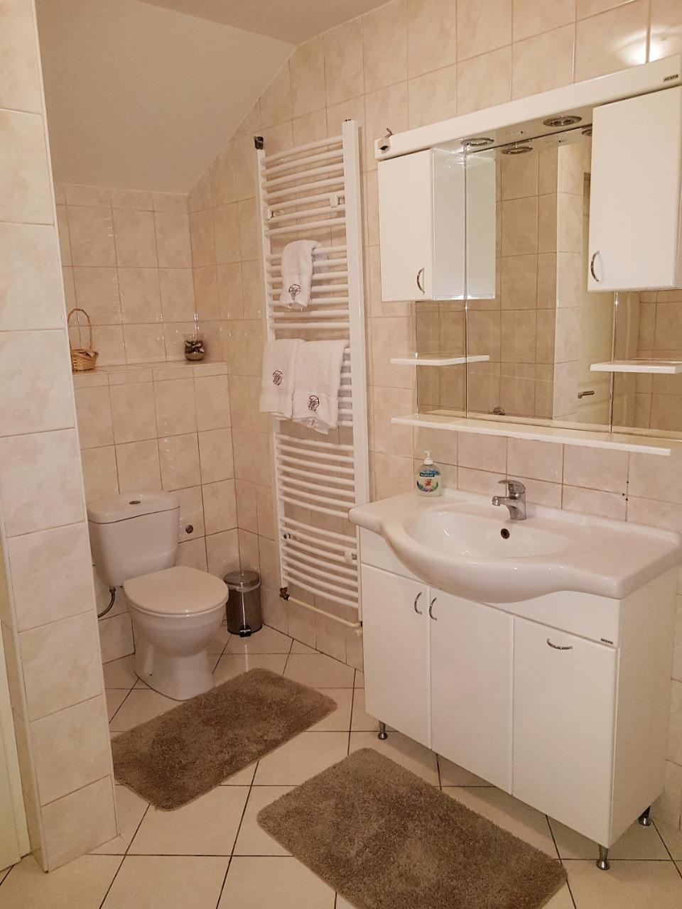 Palić Guesthouse Villa Elizabet מראה חיצוני תמונה